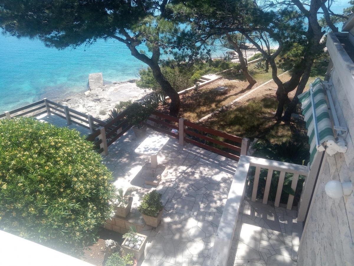 Beachfront House Pope B&B Selca  Eksteriør bilde